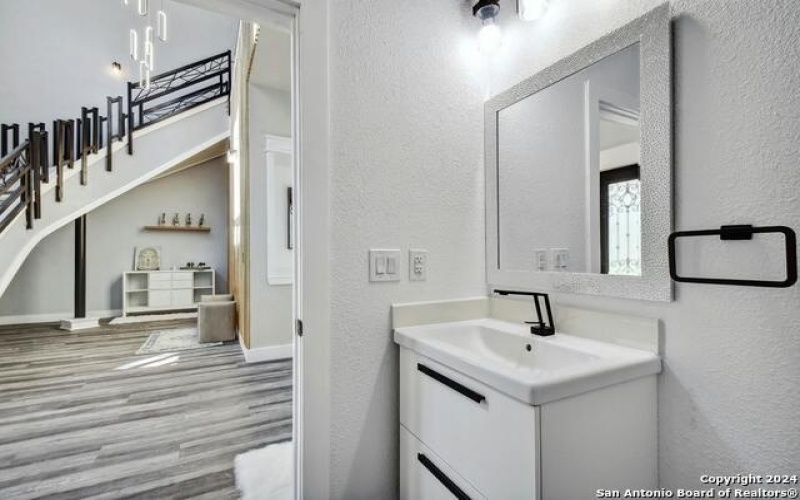 131 FRIENDLYWOOD DR, Canyon Lake, TX 78133, 3 Habitaciones Habitaciones , ,2 BañosBaños,Residential,En Venta,131 FRIENDLYWOOD DR,1850995