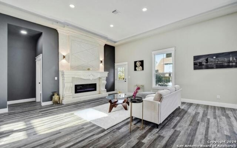 131 FRIENDLYWOOD DR, Canyon Lake, TX 78133, 3 Habitaciones Habitaciones , ,2 BañosBaños,Residential,En Venta,131 FRIENDLYWOOD DR,1850995
