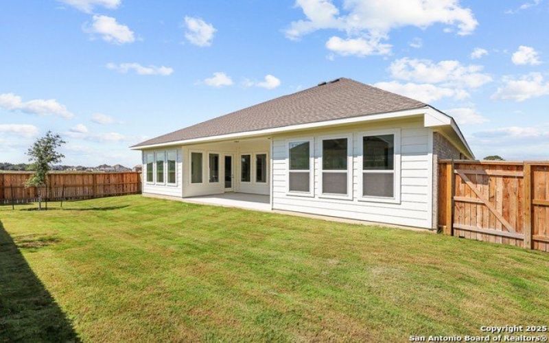 110 Katie Court, Castroville, TX 78009, 4 Habitaciones Habitaciones , ,3 BañosBaños,Residential,En Venta,110 Katie Court,0,1851036