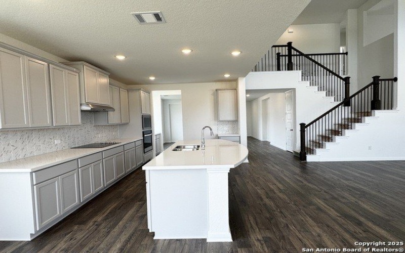 138 Annette Dr, Castroville, TX 78009, 5 Habitaciones Habitaciones , ,5 BañosBaños,Residential,En Venta,138 Annette Dr,1851046