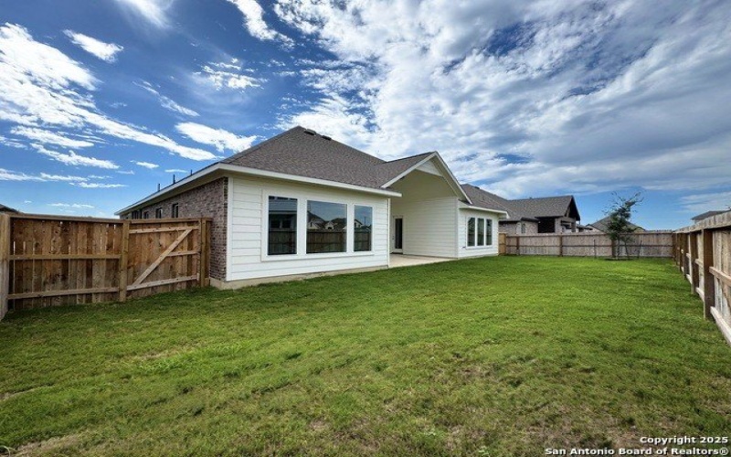 124 Katie Court, Castroville, TX 78009, 4 Habitaciones Habitaciones , ,5 BañosBaños,Residential,En Venta,124 Katie Court,1851054
