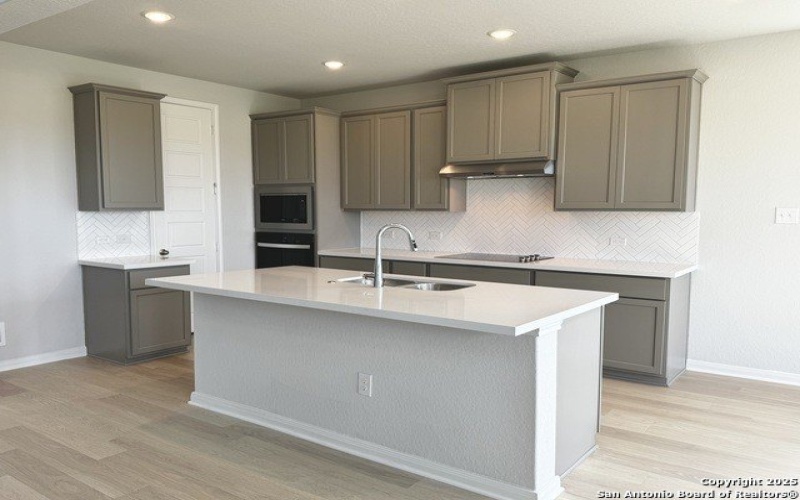 179 Katie Court, Castroville, TX 78009, 4 Habitaciones Habitaciones , ,3 BañosBaños,Residential,En Venta,179 Katie Court,1851058