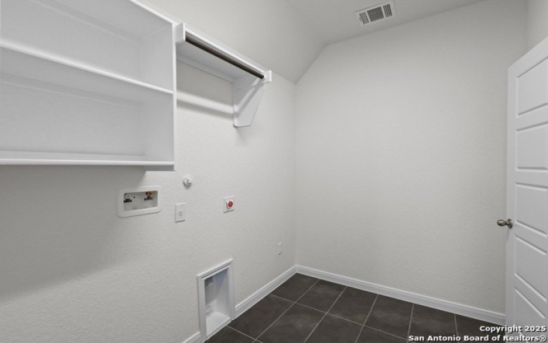 179 Annette Dr, Castroville, TX 78009, 4 Habitaciones Habitaciones , ,3 BañosBaños,Residential,En Venta,179 Annette Dr,0,1851060