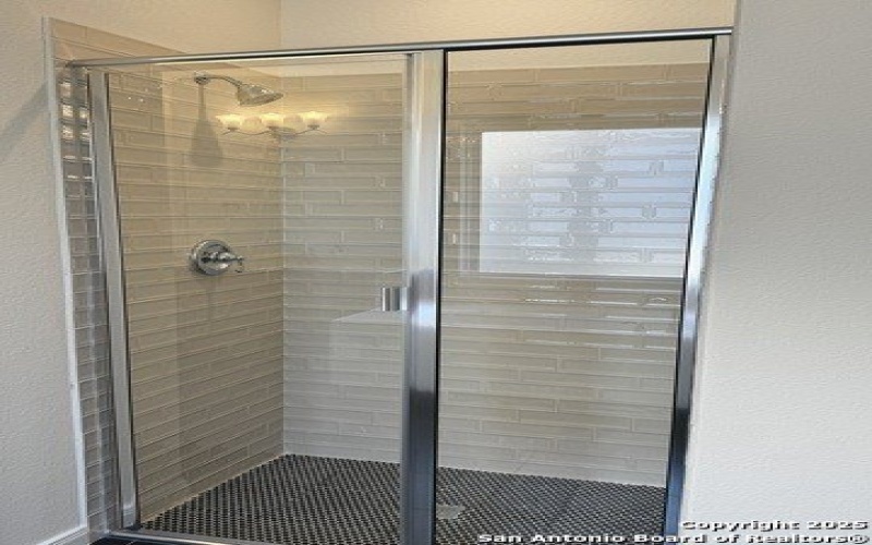 179 Annette Dr, Castroville, TX 78009, 4 Habitaciones Habitaciones , ,3 BañosBaños,Residential,En Venta,179 Annette Dr,1851060