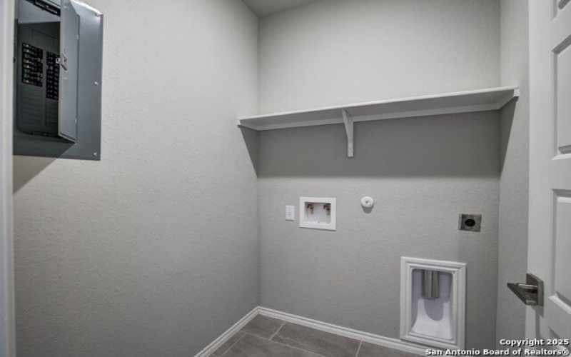 6875 Comanche Cave, San Antonio, TX 78233, 3 Bedrooms Bedrooms, ,2 BathroomsBathrooms,Residential,For Sale,6875 Comanche Cave,0,1851378