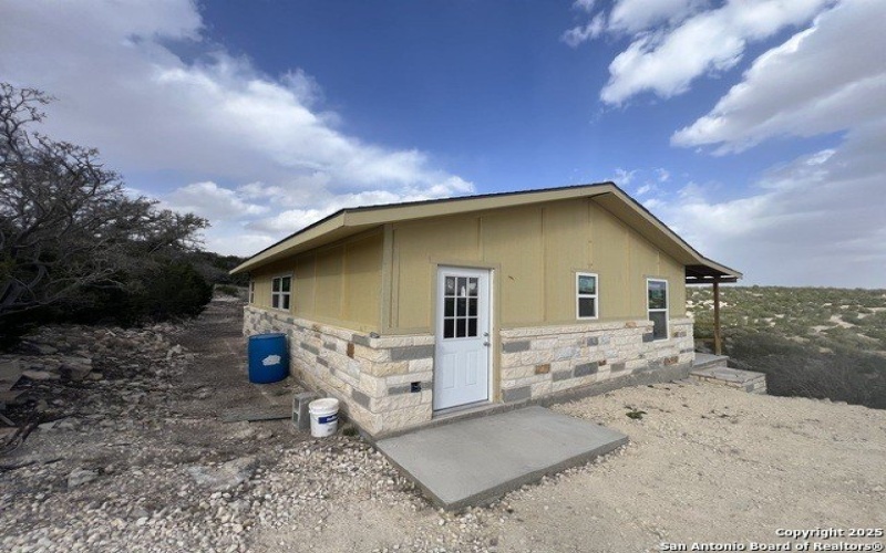 1173 SD 42200, Rocksprings, TX 78880, 1 Bedroom Bedrooms, ,Farm,For Sale,1173 SD 42200,1853994