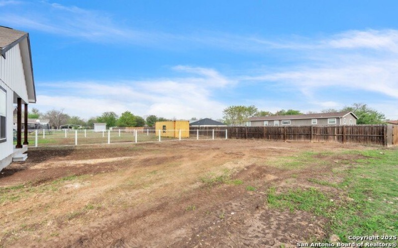 1702 17th, Hondo, TX 78861, 3 Habitaciones Habitaciones , ,2 BañosBaños,Residential,En Venta,1702 17th,0,1854862