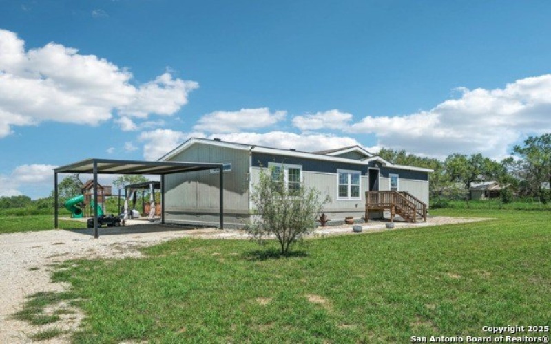923 Anderson St, Seguin, TX 78155, 3 Bedrooms Bedrooms, ,2 BathroomsBathrooms,Residential,For Sale,923 Anderson St,1855071