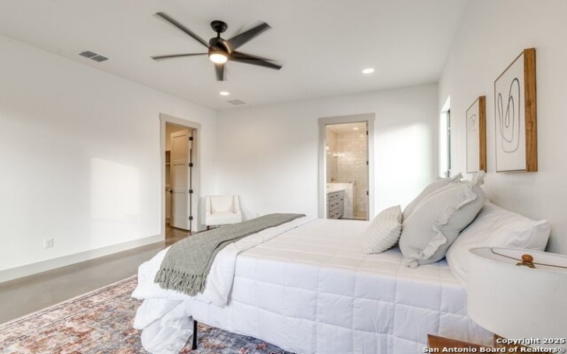 605 Graham, Boerne, TX 78006, 5 Habitaciones Habitaciones , ,3 BañosBaños,Residential,En Venta,605 Graham,1855682