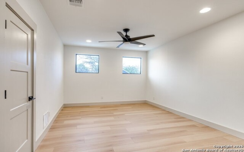 605 Graham, Boerne, TX 78006, 5 Habitaciones Habitaciones , ,3 BañosBaños,Residential,En Venta,605 Graham,1855682
