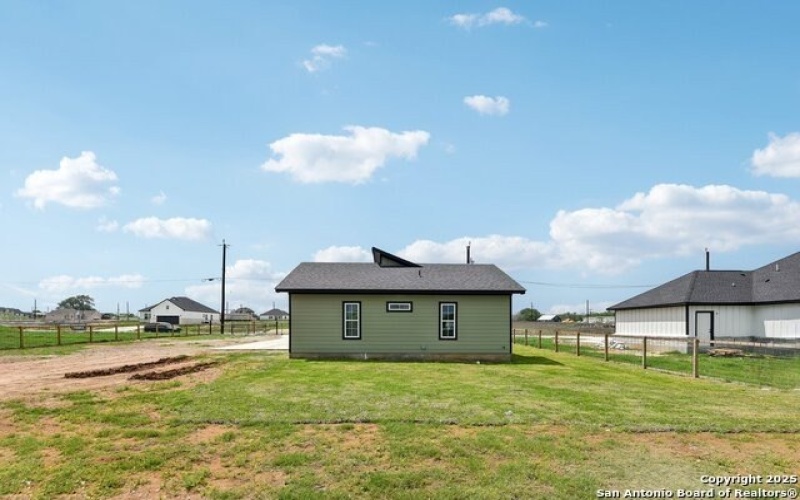 16924 RANCHO ESCONDIDO, Atascosa, TX 78002, 3 Habitaciones Habitaciones , ,2 BañosBaños,Residential,En Venta,16924 RANCHO ESCONDIDO,0,1856058