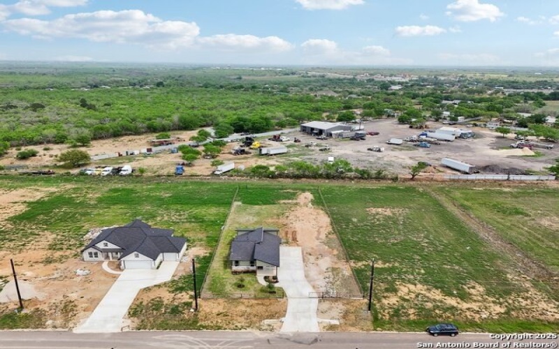 16924 RANCHO ESCONDIDO, Atascosa, TX 78002, 3 Habitaciones Habitaciones , ,2 BañosBaños,Residential,En Venta,16924 RANCHO ESCONDIDO,0,1856058