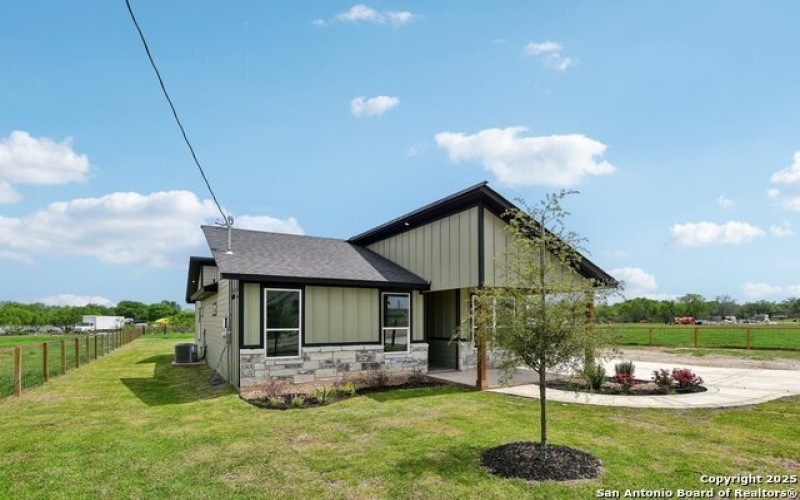 16924 RANCHO ESCONDIDO, Atascosa, TX 78002, 3 Habitaciones Habitaciones , ,2 BañosBaños,Residential,En Venta,16924 RANCHO ESCONDIDO,0,1856058