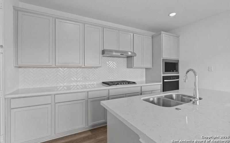 10130 Mullhouse Dr, Schertz, TX 78154, 4 Bedrooms Bedrooms, ,3 BathroomsBathrooms,Residential,For Sale,10130 Mullhouse Dr,1856193