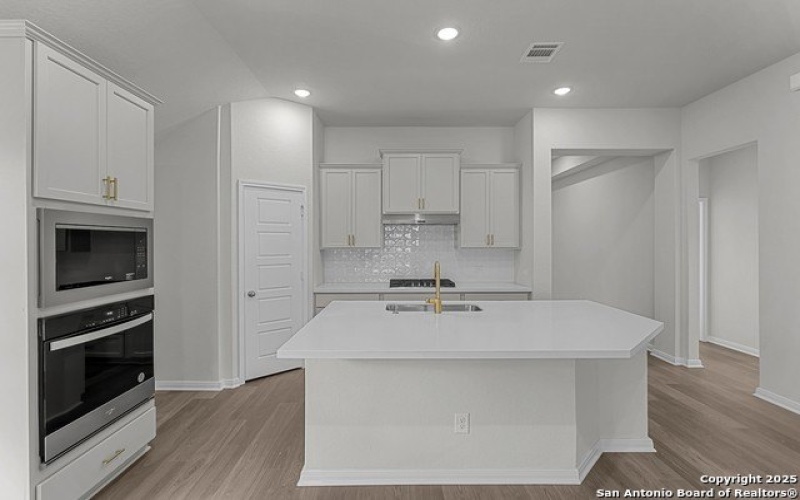 12328 Goulding, San Antonio, TX 78254, 3 Bedrooms Bedrooms, ,2 BathroomsBathrooms,Residential,For Sale,12328 Goulding,1859555
