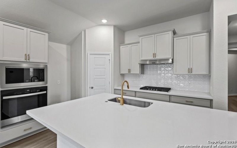 12328 Goulding, San Antonio, TX 78254, 3 Bedrooms Bedrooms, ,2 BathroomsBathrooms,Residential,For Sale,12328 Goulding,1859555