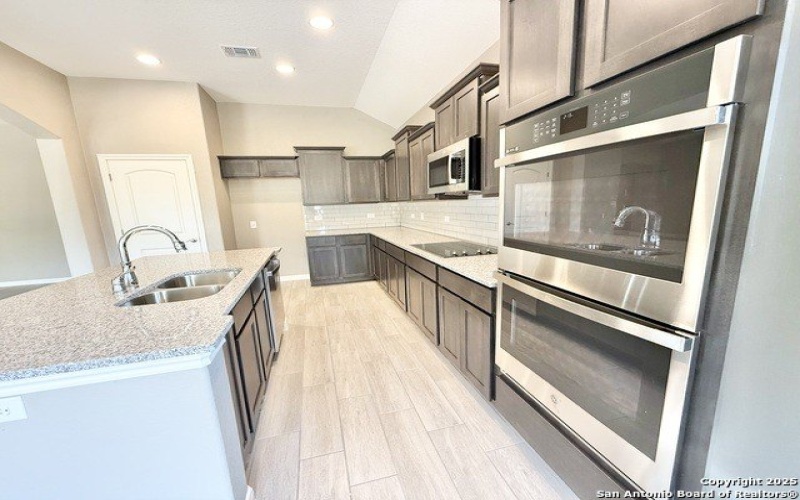 207 Valley Forge, Pleasanton, TX 78064, 4 Bedrooms Bedrooms, ,3 BathroomsBathrooms,Residential,For Sale,207 Valley Forge,1859679