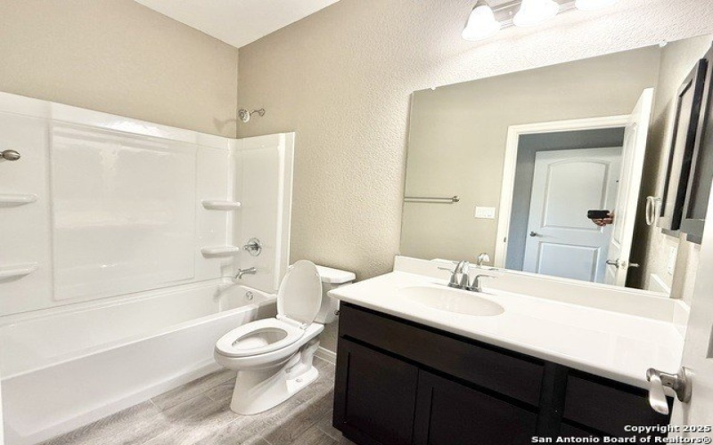 200 Valley Forge, Pleasanton, TX 78064, 4 Habitaciones Habitaciones , ,3 BañosBaños,Residential,En Venta,200 Valley Forge,1859702