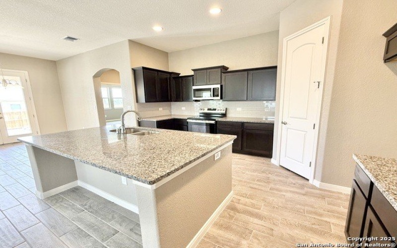 200 Valley Forge, Pleasanton, TX 78064, 4 Habitaciones Habitaciones , ,3 BañosBaños,Residential,En Venta,200 Valley Forge,1859702