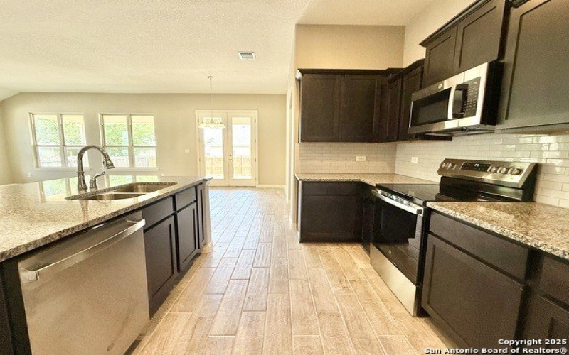 200 Valley Forge, Pleasanton, TX 78064, 4 Habitaciones Habitaciones , ,3 BañosBaños,Residential,En Venta,200 Valley Forge,1859702