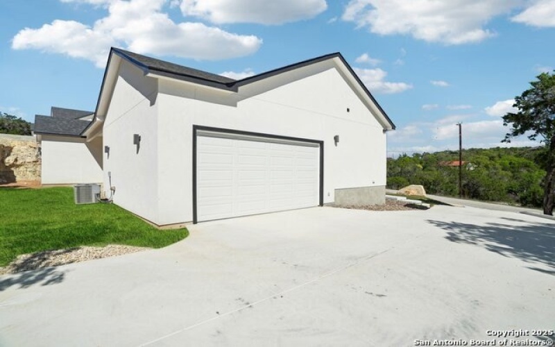 174 MAGNOLIA MDW, Canyon Lake, TX 78133, 3 Bedrooms Bedrooms, ,2 BathroomsBathrooms,Residential,For Sale,174 MAGNOLIA MDW,1856723