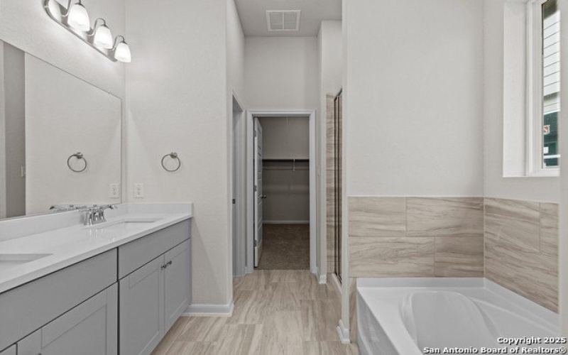 15556 Bonnethead Road, San Antonio, TX 78253-7208, 4 Habitaciones Habitaciones , ,2 BañosBaños,Residential,En Venta,15556 Bonnethead Road,0,1860114