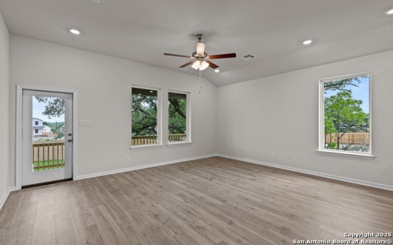 15556 Bonnethead Road, San Antonio, TX 78253-7208, 4 Habitaciones Habitaciones , ,2 BañosBaños,Residential,En Venta,15556 Bonnethead Road,0,1860114