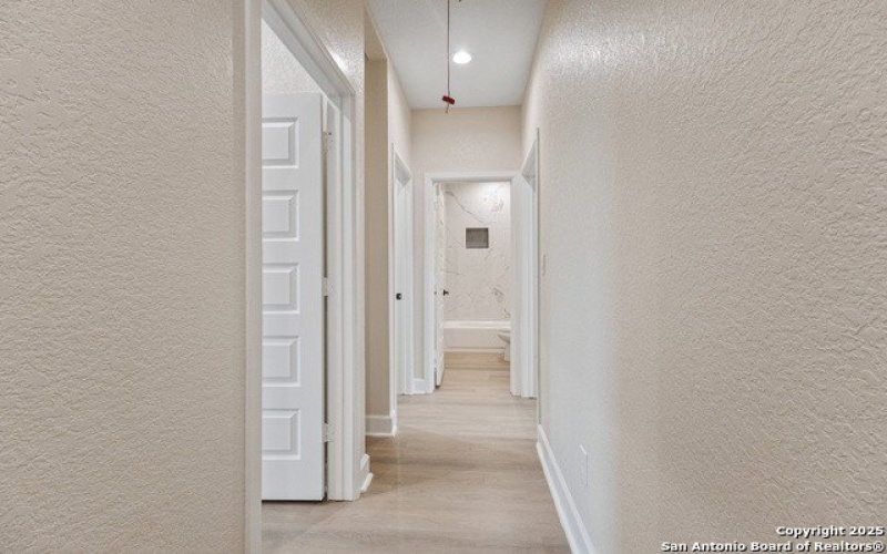 114 S Minter St, San Antonio, TX 78207, 3 Bedrooms Bedrooms, ,2 BathroomsBathrooms,Residential,For Sale,114 S Minter St,1860355