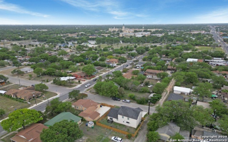 114 S Minter St, San Antonio, TX 78207, 3 Bedrooms Bedrooms, ,2 BathroomsBathrooms,Residential,For Sale,114 S Minter St,1860355