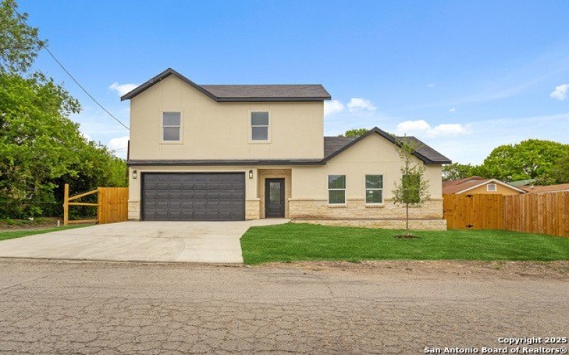 114 S Minter St, San Antonio, TX 78207, 3 Bedrooms Bedrooms, ,2 BathroomsBathrooms,Residential,For Sale,114 S Minter St,1860355