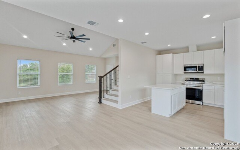 114 S Minter St, San Antonio, TX 78207, 3 Bedrooms Bedrooms, ,2 BathroomsBathrooms,Residential,For Sale,114 S Minter St,1860355