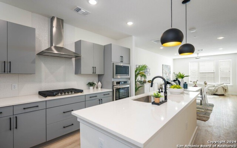 719 E Locust St #2102, San Antonio, TX 78212, 3 Habitaciones Habitaciones , ,2 BañosBaños,Residential,En Venta,719 E Locust St,0,1860368