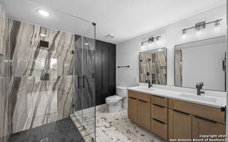 125 Dashiell, San Antonio, TX 78203, ,7 BañosBaños,Residential Multi Family,En Venta,125 Dashiell,0,1860713