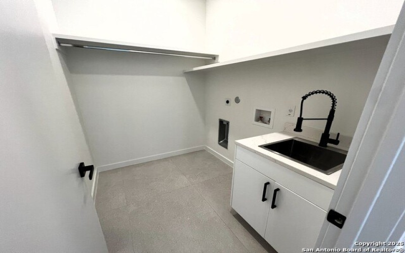 707 Lone Circle, San Antonio, TX 78260, 4 Habitaciones Habitaciones , ,5 BañosBaños,Residential,En Venta,707 Lone Circle,0,1857963