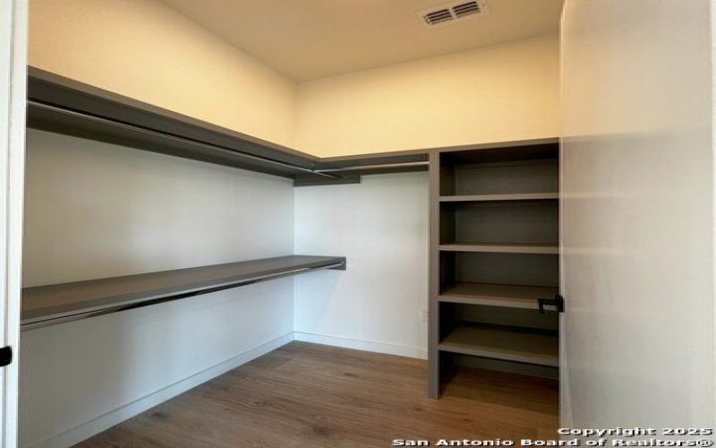 707 Lone Circle, San Antonio, TX 78260, 4 Habitaciones Habitaciones , ,5 BañosBaños,Residential,En Venta,707 Lone Circle,0,1857963