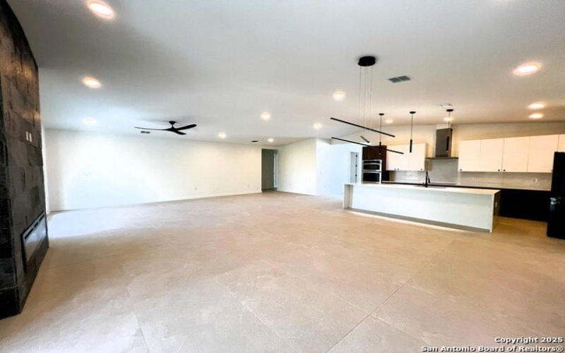 707 Lone Circle, San Antonio, TX 78260, 4 Habitaciones Habitaciones , ,5 BañosBaños,Residential,En Venta,707 Lone Circle,0,1857963
