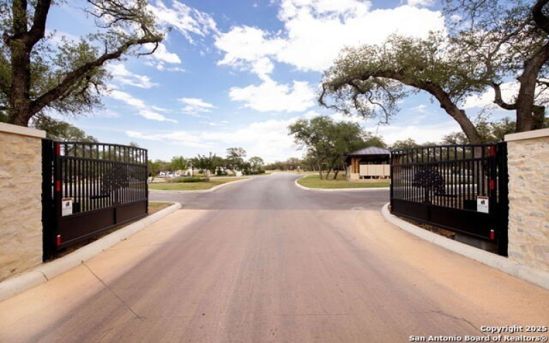616 Rosemary Ridge, Bulverde, TX 78163, 4 Bedrooms Bedrooms, ,6 BathroomsBathrooms,Residential,For Sale,616 Rosemary Ridge,1858313
