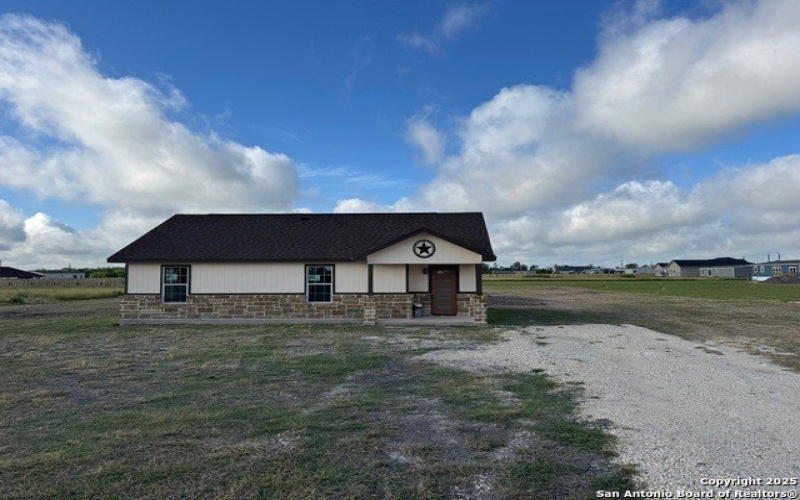 450 County Road 679, Natalia, TX 78059, 3 Bedrooms Bedrooms, ,2 BathroomsBathrooms,Residential,For Sale,450 County Road 679,0,1858339