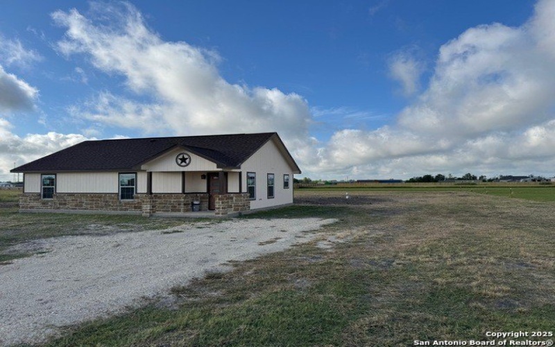 450 County Road 679, Natalia, TX 78059, 3 Bedrooms Bedrooms, ,2 BathroomsBathrooms,Residential,For Sale,450 County Road 679,0,1858339