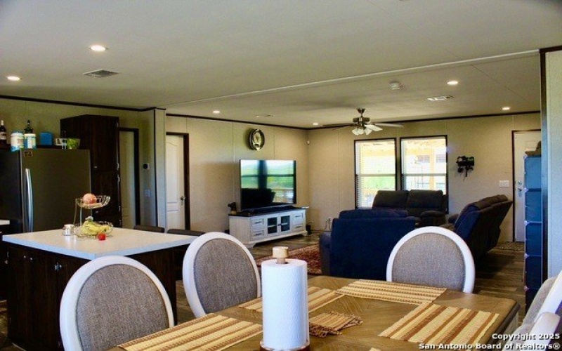 6286 FM 2146, Jourdanton, TX 78026, 5 Habitaciones Habitaciones , ,3 BañosBaños,Granja,En Venta,6286 FM 2146,1858387