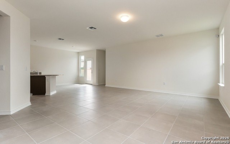 13226 CLUB HOUSE BLVD., San Antonio, TX 78221, 3 Habitaciones Habitaciones , ,2 BañosBaños,Residential,En Venta,13226 CLUB HOUSE BLVD.,1858507