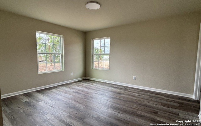 708 E 5th, Nixon, TX 78140, 3 Bedrooms Bedrooms, ,2 BathroomsBathrooms,Residential,For Sale,708 E 5th,1861787
