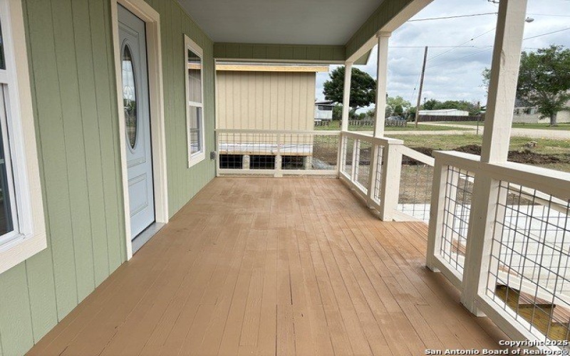 708 E 5th, Nixon, TX 78140, 3 Bedrooms Bedrooms, ,2 BathroomsBathrooms,Residential,For Sale,708 E 5th,1861787