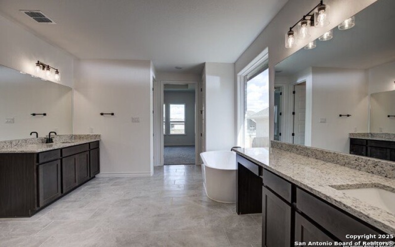 137 HIGHLAND PARK, Castroville, TX 78009, 4 Bedrooms Bedrooms, ,3 BathroomsBathrooms,Residential,For Sale,137 HIGHLAND PARK,1862375