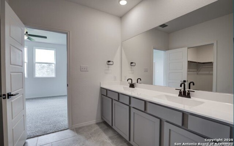 6602 LOWRIE BLOCK, San Antonio, TX 78239, 4 Bedrooms Bedrooms, ,3 BathroomsBathrooms,Residential,For Sale,6602 LOWRIE BLOCK,1862411