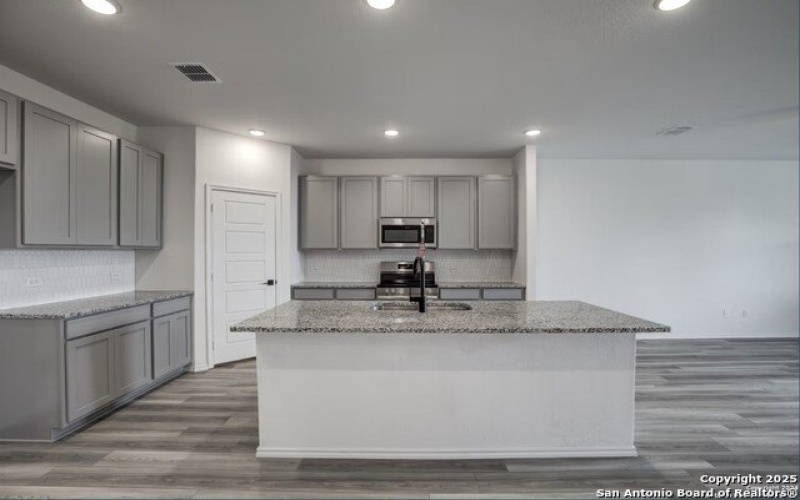 6602 LOWRIE BLOCK, San Antonio, TX 78239, 4 Bedrooms Bedrooms, ,3 BathroomsBathrooms,Residential,For Sale,6602 LOWRIE BLOCK,1862411