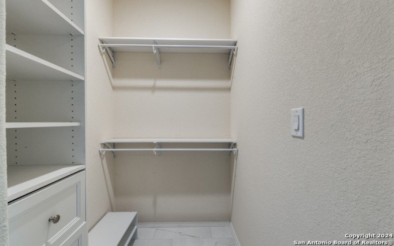 2638 E COMMERCE ST, San Antonio, TX 78203-2102, 3 Habitaciones Habitaciones , ,3 BañosBaños,Residential,En Venta,2638 E COMMERCE ST,0,1862467