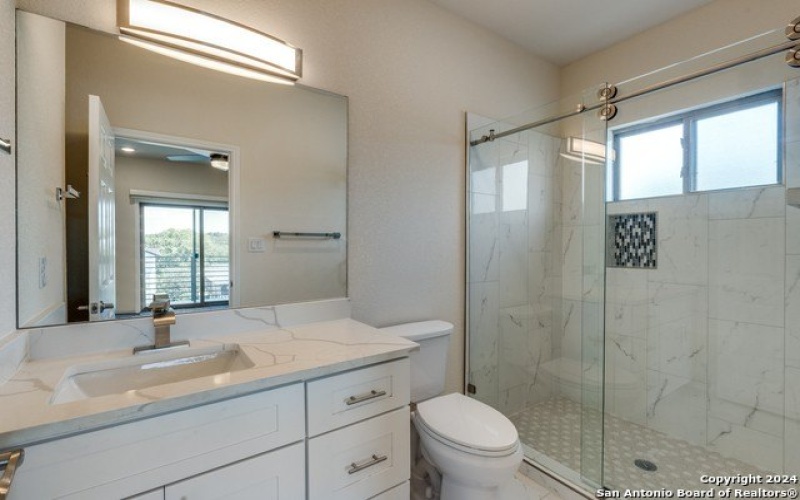 2638 E COMMERCE ST, San Antonio, TX 78203-2102, 3 Habitaciones Habitaciones , ,3 BañosBaños,Residential,En Venta,2638 E COMMERCE ST,0,1862467