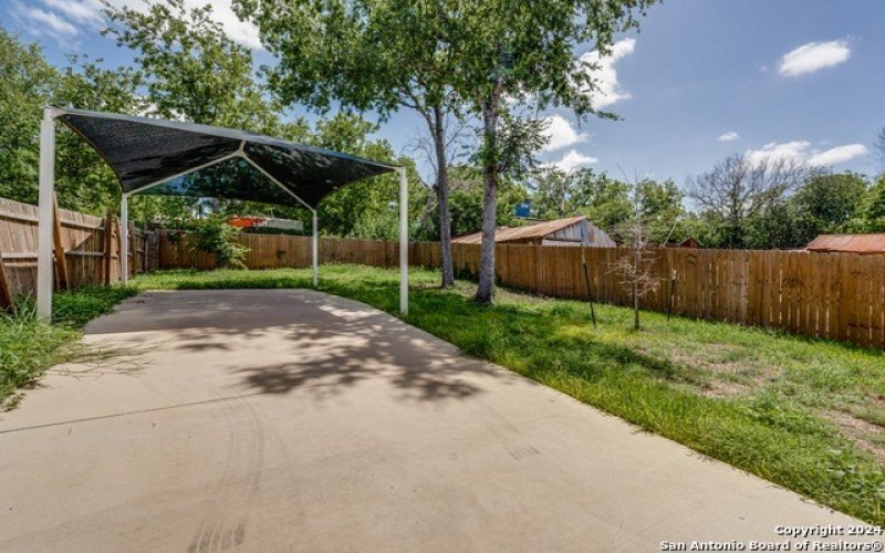 2638 E COMMERCE ST, San Antonio, TX 78203-2102, 3 Habitaciones Habitaciones , ,3 BañosBaños,Residential,En Venta,2638 E COMMERCE ST,0,1862467