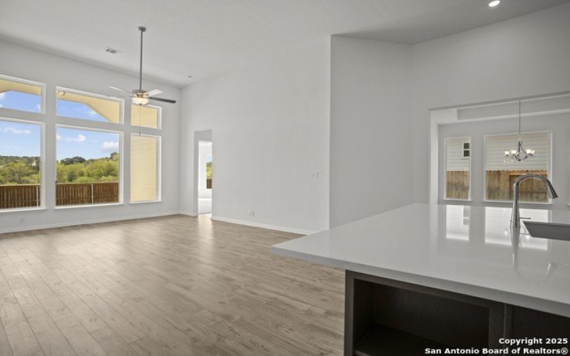 2812 Reeves Ln, Schertz, TX 78108, 4 Habitaciones Habitaciones , ,3 BañosBaños,Residential,En Venta,2812 Reeves Ln,0,1862519
